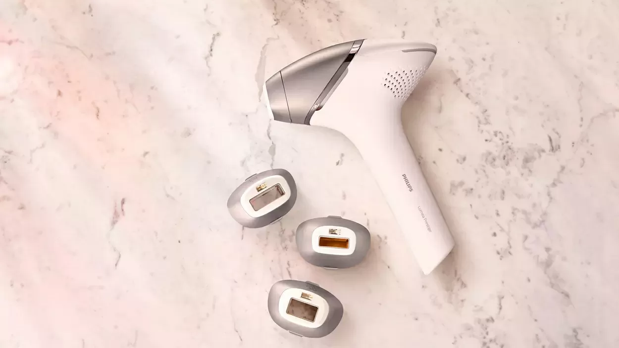 Фотоепілятор Philips Lumea IPL 9000 BRI958/00