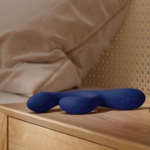Смарт вібратор-кролик We-Vibe Nova Midnight Blue, ергономічний, регульований кут нахилу стовбура
