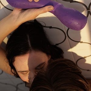 Смарт-вібромасажер We-Vibe Wand 2 Purple, дуже потужний, функція Smart Silence