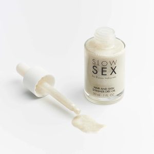 Суха олія-шимер для волосся та тіла Bijoux Indiscrets Slow Sex Hair and skin shimmer dry oil