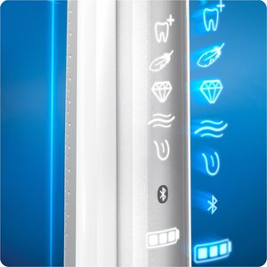 Електрична зубна щітка Oral-B Genius 10000N
