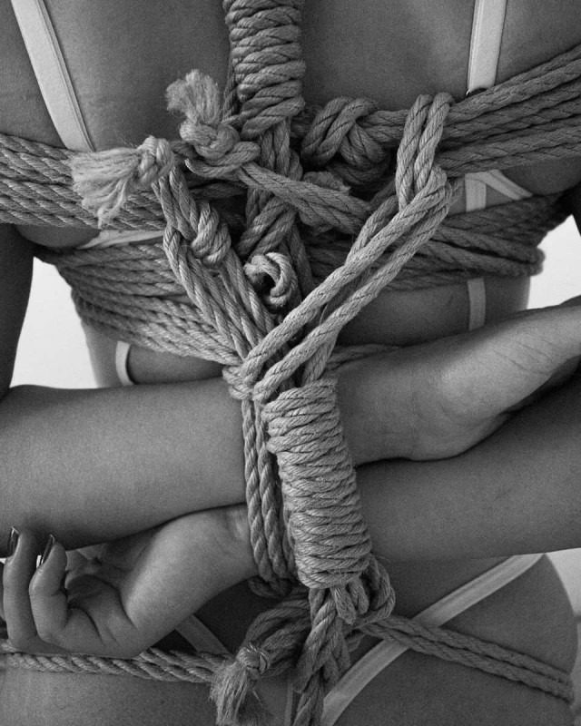 Мотузка для бондажу DS Fetish LOVE ROPE 20 м, чорний