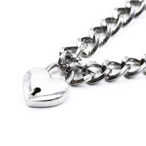 Нашийник із замком у вигляді серця DS Fetish Heart, Silver
