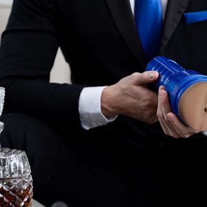 Мастурбатор-попка Fleshlight Boost Blast Female Medium Dark Flesh, плаваючі кільця Turbo Tech