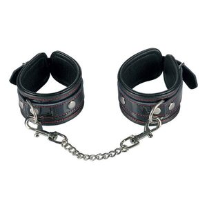 Наручники Fetish Tentation Premium Patent Leather Handcuffs, знімний ланцюжок