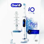 Електрична зубна щітка Oral-B iO Series 9N White