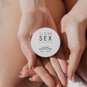 Масажна свічка Bijoux Indiscrets SLOW SEX Massage Candle (50 г)
