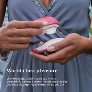 Вакуумний кліторальний стимулятор Womanizer Liberty Pink, магнітна кришка, 2 насадки