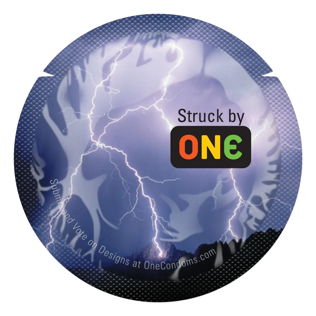 Презерватив ONE Color Sensations Struck by ONE, 1 шт, лавандово-бузковий, гладенький, зі змазкою