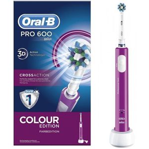 Зубна щітка Oral-B Cross Action Pro 600 Фіолетова